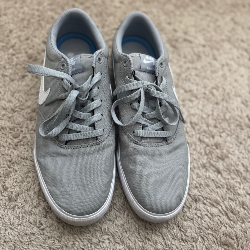 Men’s Nike SB Charge Sneakers